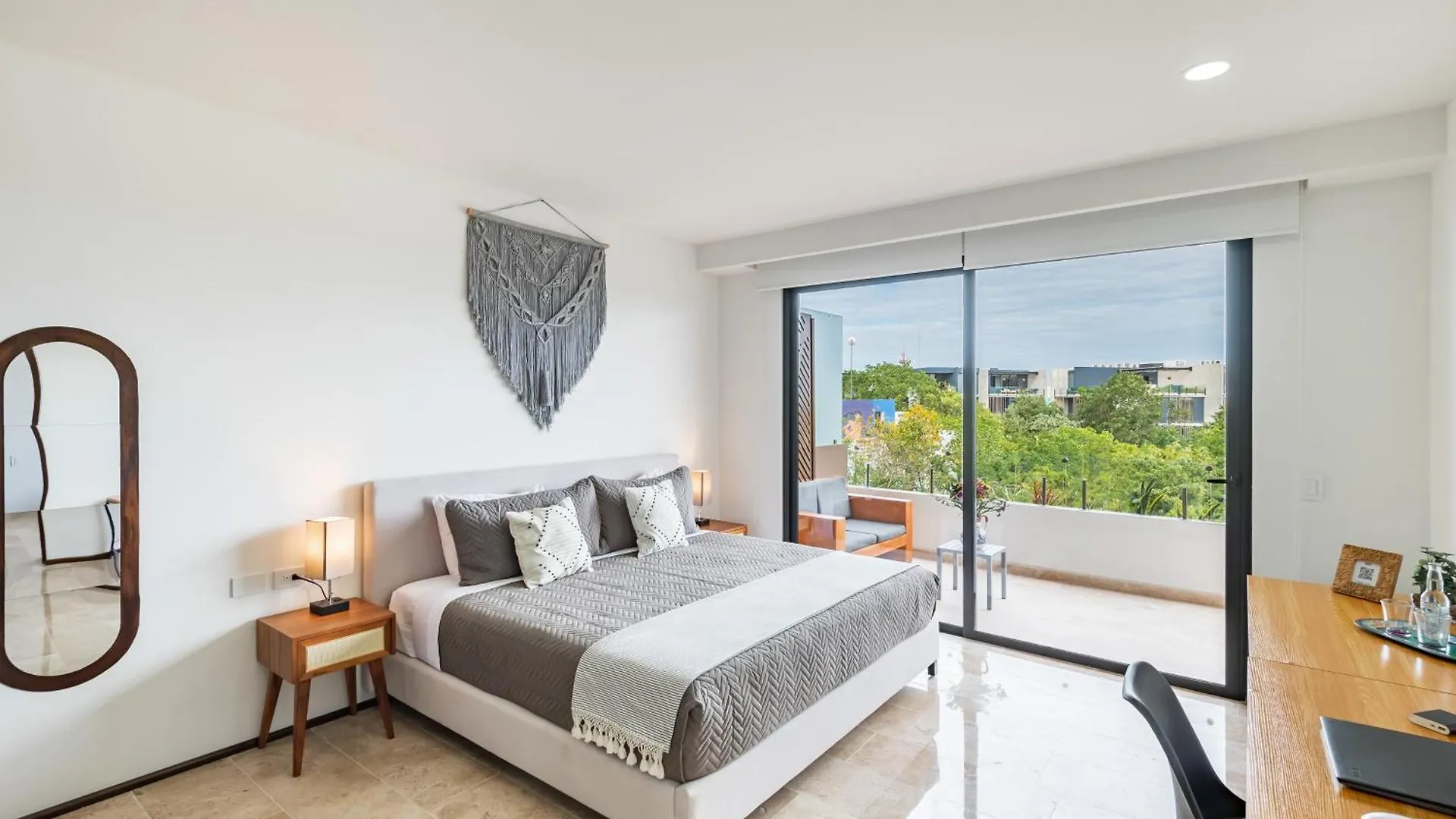 Tulum City Apartments At Menesse Tulum