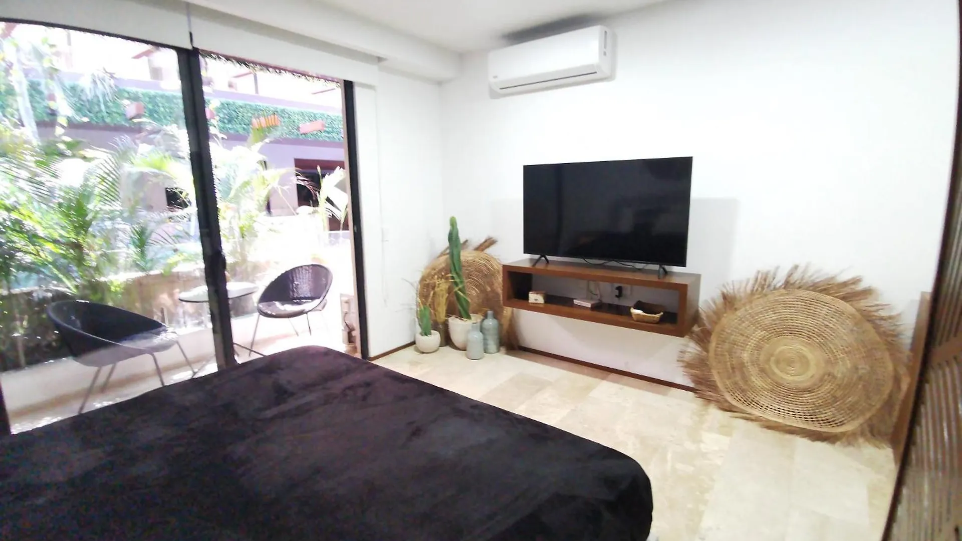 Tulum City Apartments At Menesse Tulum