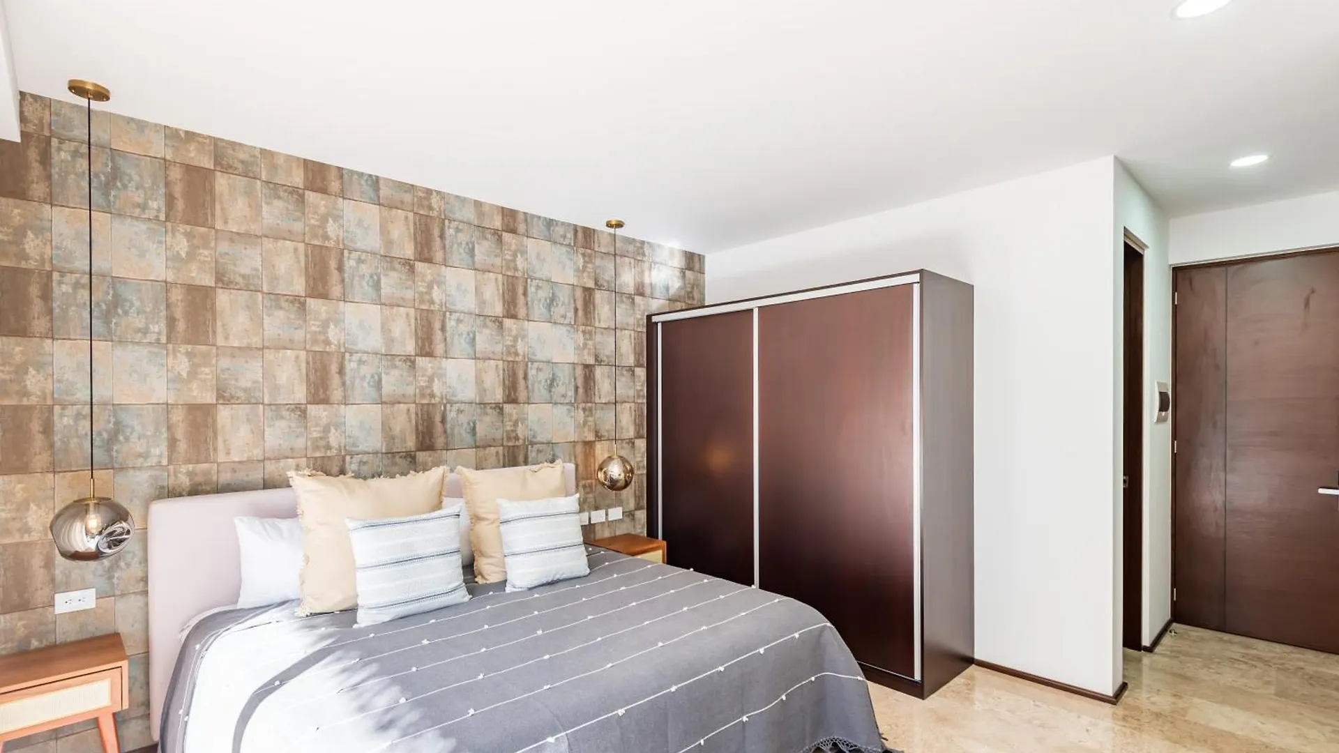 Tulum City Apartments At Menesse Tulum