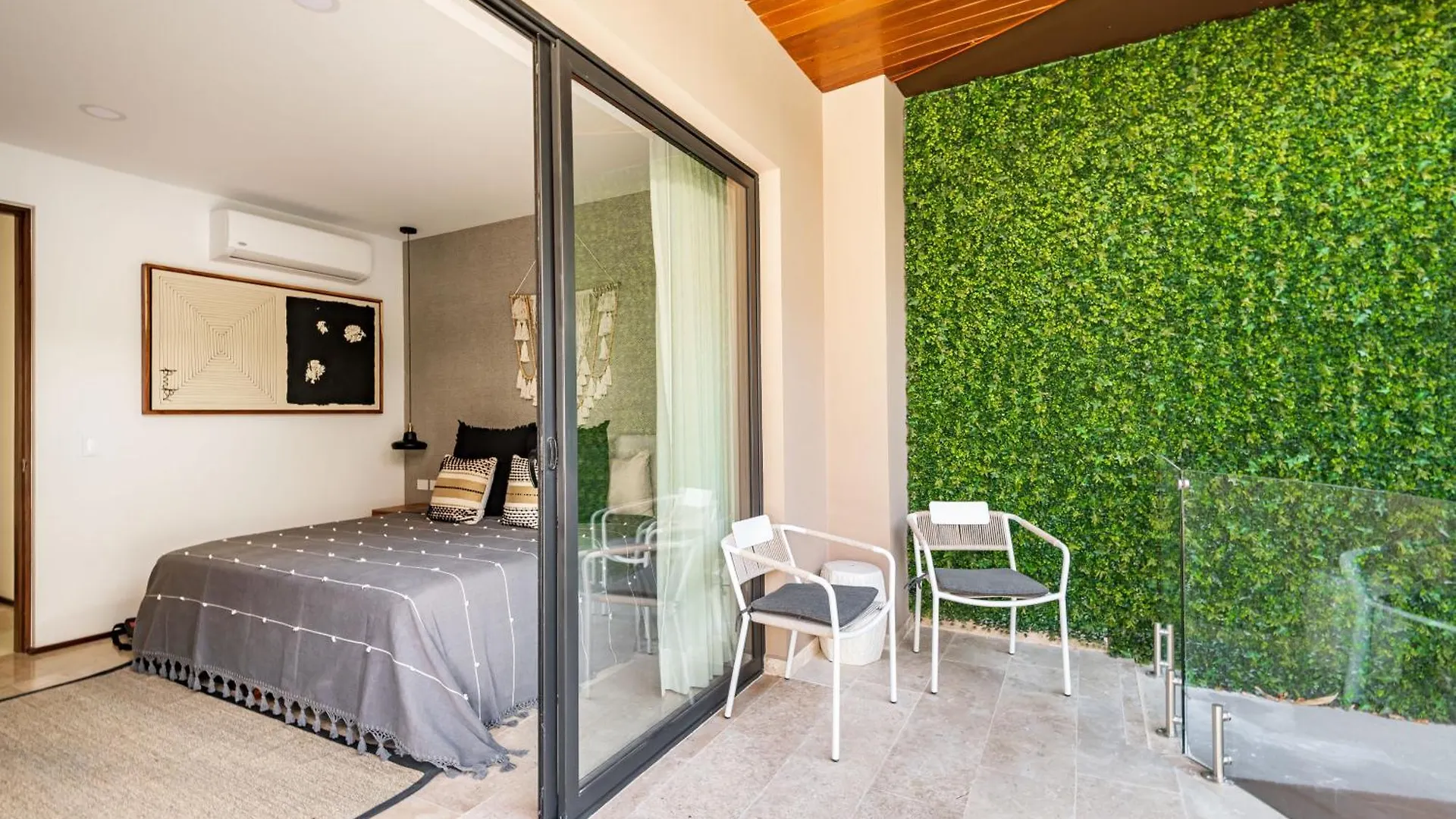 Tulum City Apartments At Menesse Tulum