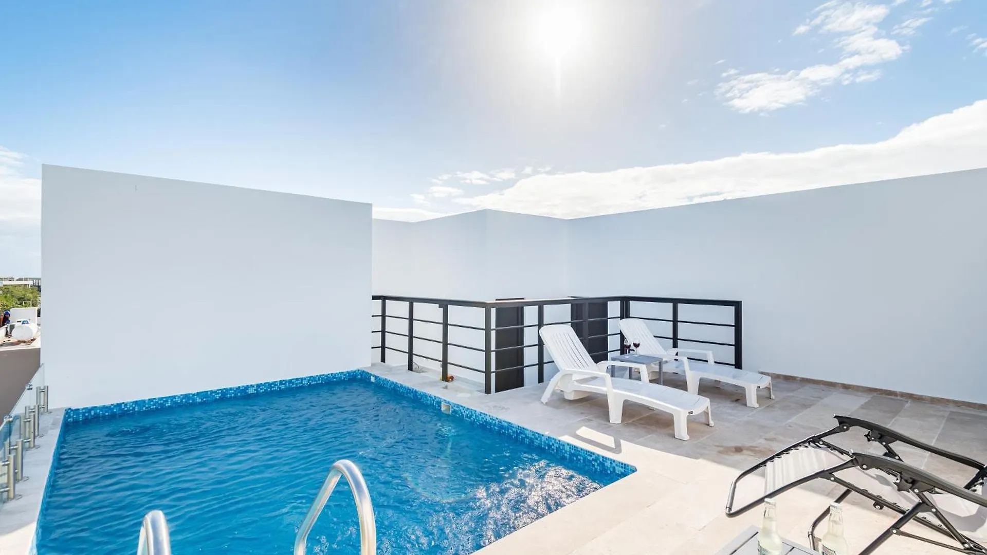 Tulum City Apartments At Menesse Tulum