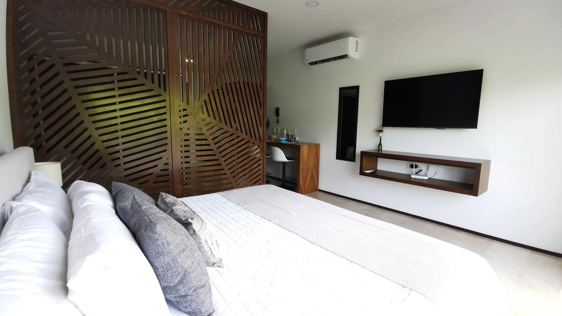Tulum City Apartments At Menesse Tulum