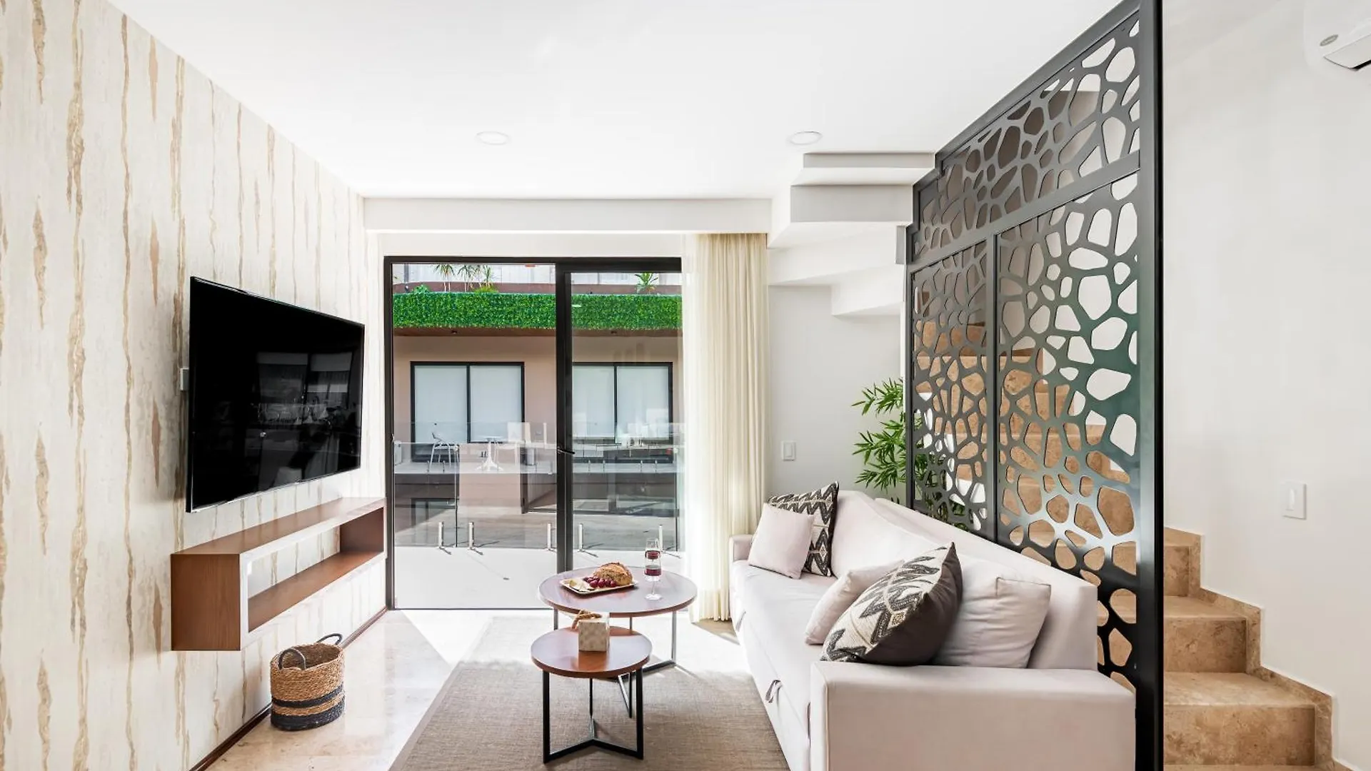 Tulum City Apartments At Menesse Τουλούμ