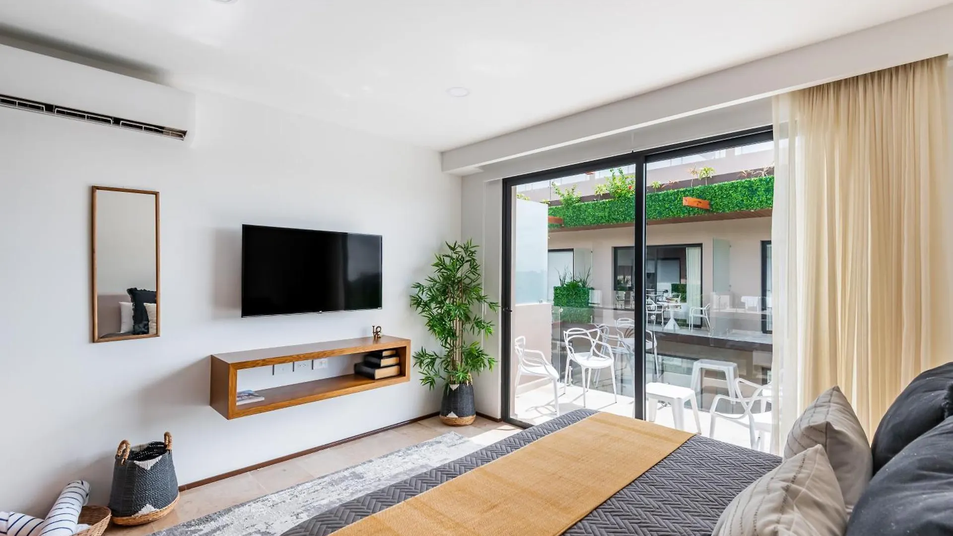 Tulum City Apartments At Menesse Τουλούμ