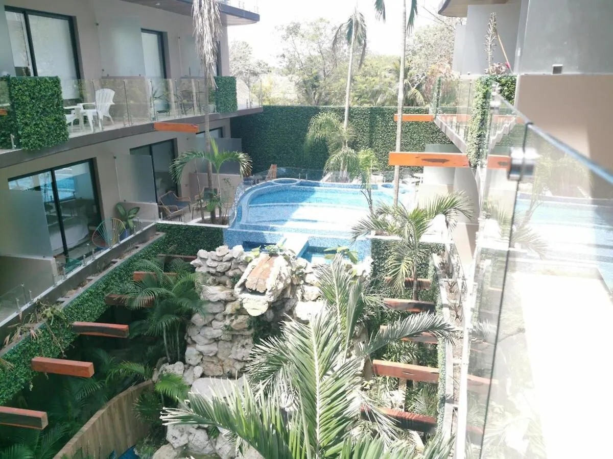 Tulum City Apartments At Menesse Τουλούμ