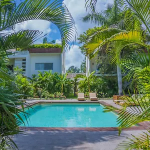 4* Отель Xscapetulum