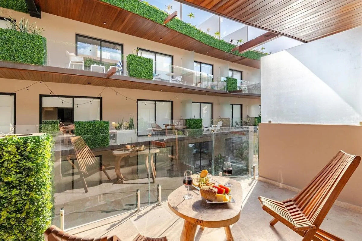 Tulum City Apartments At Menesse Tulum